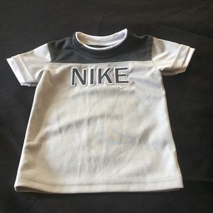 Nike T Shirt
